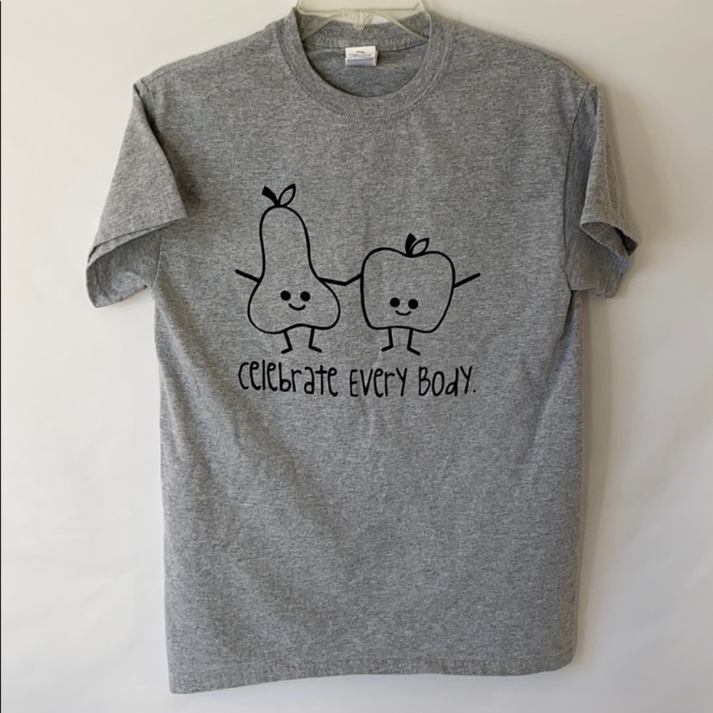 Graphic T-shirt Gray “Celebrate Every Body”